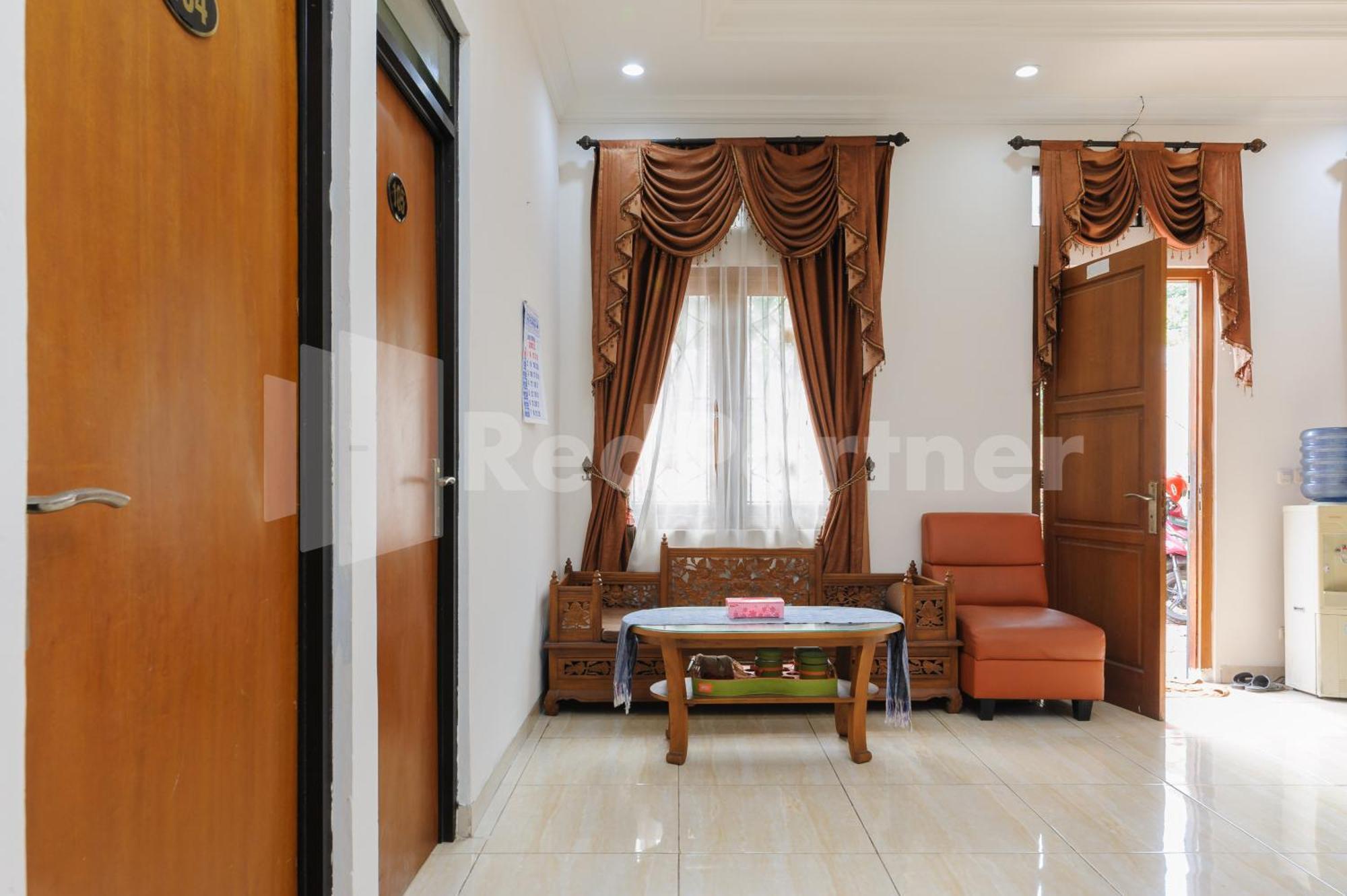 Pondok Cimanggu Syariah Mitra Reddoorz Богор Экстерьер фото